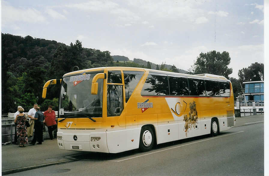 (069'934) - Eurobus, Bern - Nr. 4/BE 379'904 - Mercedes am 19. August 2004 bei der Schiffl�ndte Thun