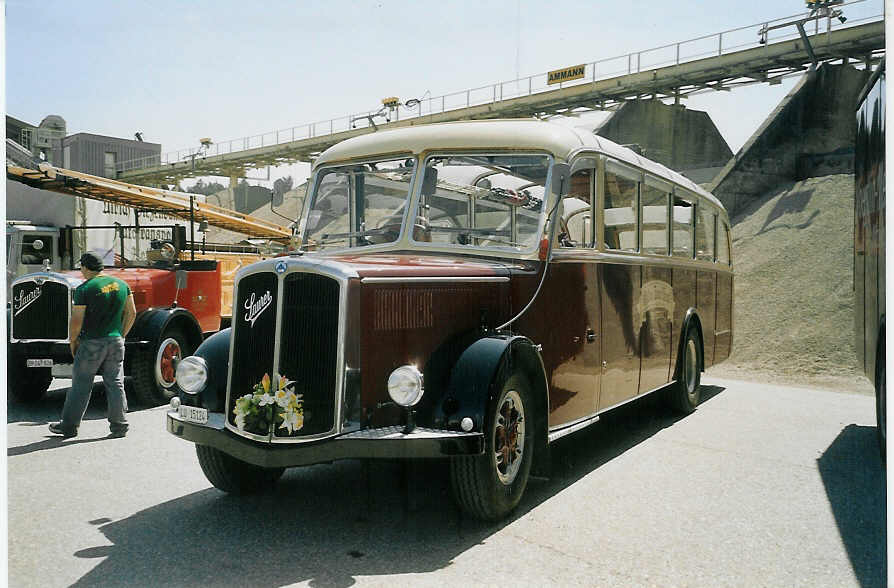 (070'521) - Peter, Luthern Bad - LU 15'124 - Saurer/Lauber (ex Perrodin, Le Ch�bele; ex Marti, Kallnach) am 28. August 2004 in Niederbipp, Saurertreffen