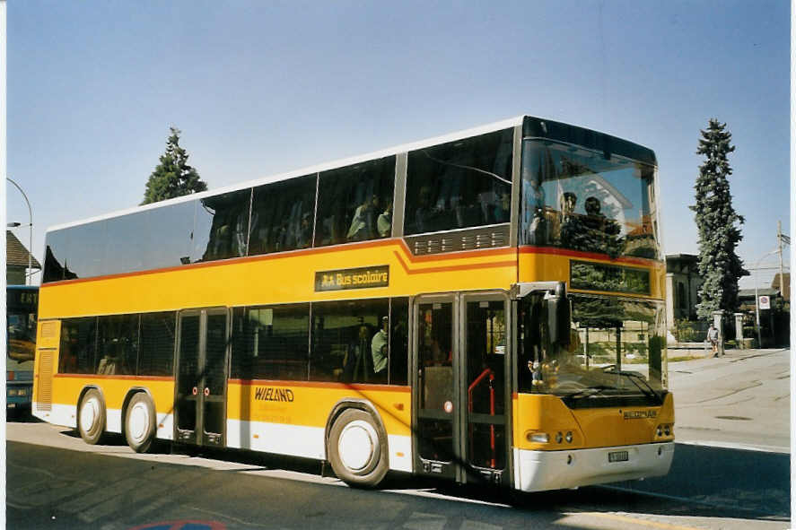 (070'707) - Wieland, Murten - FR 300'600 - Neoplan (ex Rey, Ayent; ex Ersatz- und Vorf�hrfahrzeug) am 5. September 2004 in Burgdorf, Neumarkt