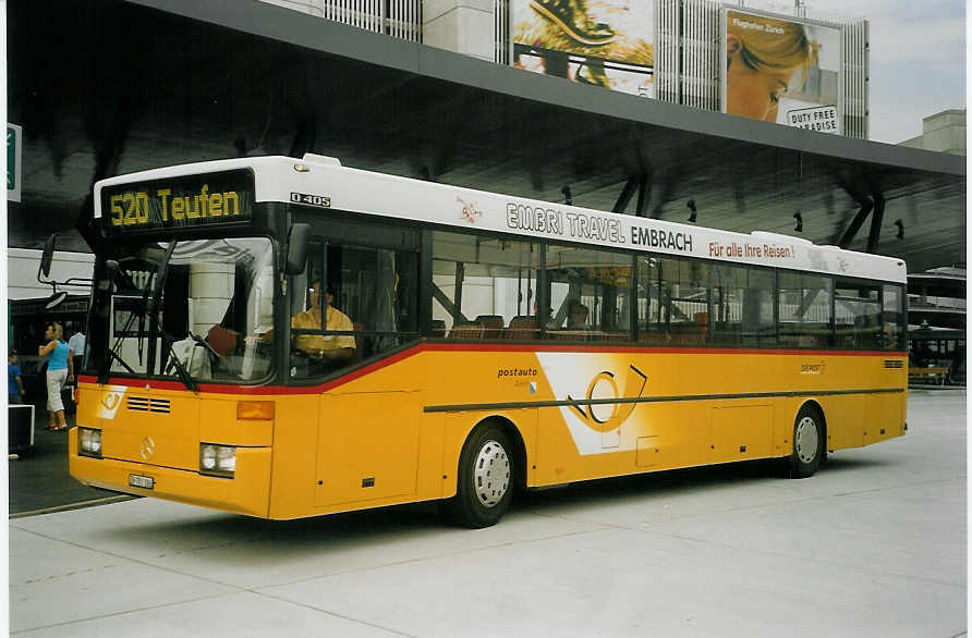 (070'816) - PostAuto Z�rich - Nr. 32/ZH 781'186 - Mercedes (ex P 25'295) am 11. September 2004 in Z�rich, Flughafen