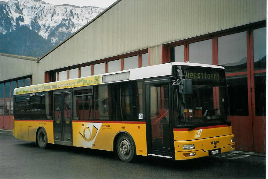 (072'821) - PostAuto Berner Oberland - BE 615'387 - MAN/G�ppel (ex P 23'034) am 28. November 2004 in Interlaken, Garage
