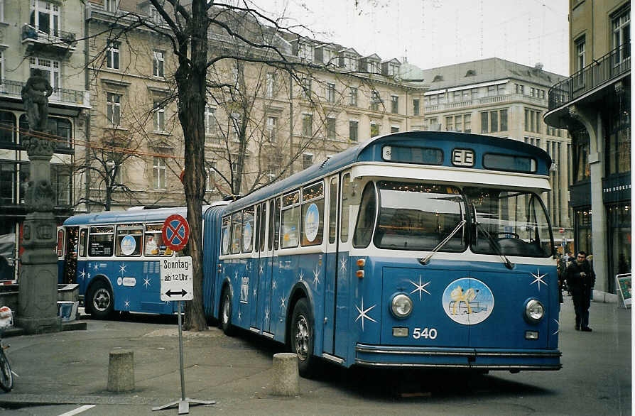 (073'005) - VBZ Zrich - Nr. 540 - Saurer/Saurer Pcklibus am 11. Dezember 2004 in Zrich, Bahnhofstrasse