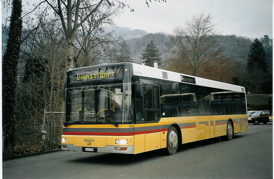 (073'335) - STI Thun - Nr. 98/BE 577'098 - MAN am 20. Dezember 2004 bei der Schiffl�ndte Thun