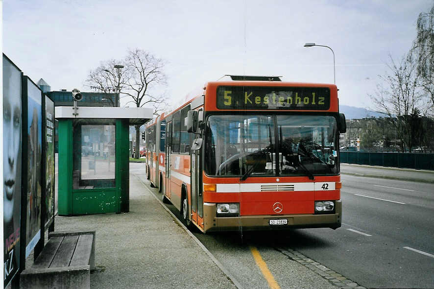 (075'814) - BOGG Wangen b.O. - Nr. 42/SO 21'839 - Mercedes/Hess (ex SOO Olten Nr. 42) am 31. M�rz 2005 beim Bahnhof Olten