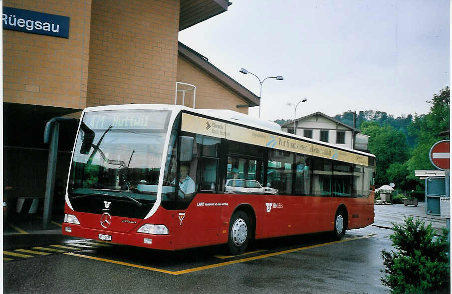 (077'010) - Lanz, Huttwil - BE 54'785 - Mercedes am 29. Mai 2005 beim Bahnhof Hasle-Regsau