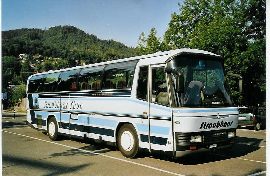 (078'612) - Straubhaar, Thun - Nr. 2/BE 555'977 - Neoplan am 15. Juli 2005 in Thun, Seestrasse