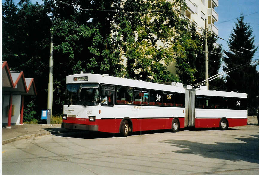 (080'203) - SW Winterthur - Nr. 122 - Saurer/FHS Gelenktrolleybus am 28. August 2005 in Winterthur, W�lflingen