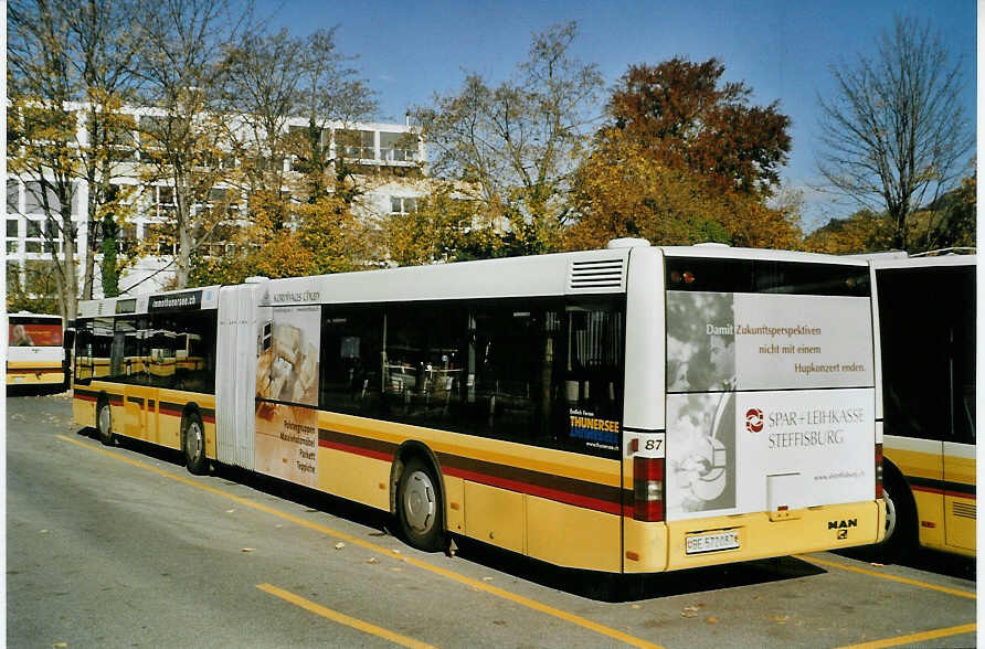 (081'424) - STI Thun - Nr. 87/BE 572'087 - MAN am 31. Oktober 2005 bei der Schiffl�ndte Thun