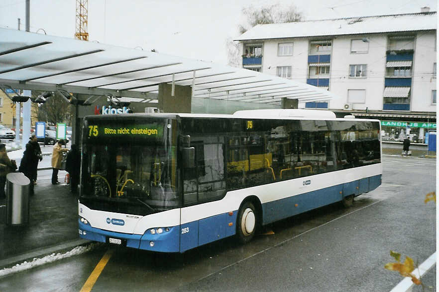 (081'630) - VBZ Z�rich - Nr. 283/ZH 730'283 - Neoplan am 28. November 2005 beim Bahnhof Z�rich-Seebach