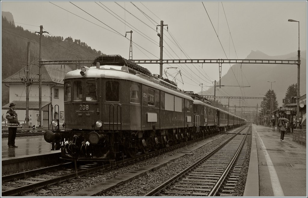 100 Jahre BLS: Wahrscheinlich bekommt man dies so schnell nicht wieder zu sehen: ZWEI BLS Ae 6/8 in Doppeltraktion!
Kandersteg, den 29. Juni 2013