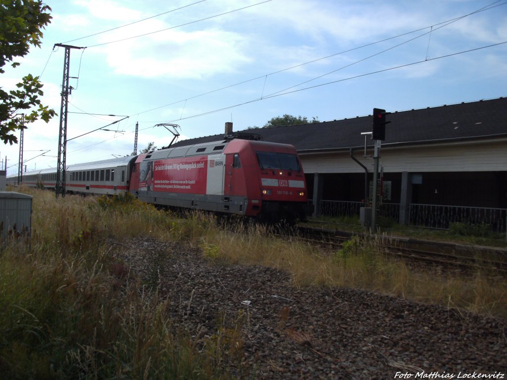 101 118-8 bei der Durchfahrt in Altef�hr am 7.8.13