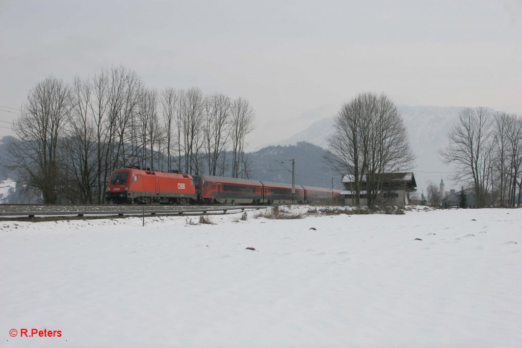 1016 018-2 mit RJ 163 bei Niederaudorf. 04.02.11