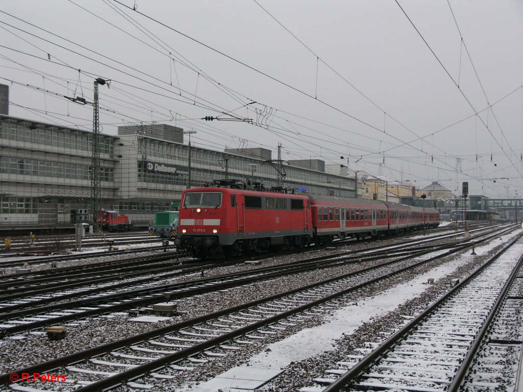 111 073-3 verlsst Regensburg HBF mit RB 32108 Neumarkt (Oberpfalz) 8:56
09.01.10
