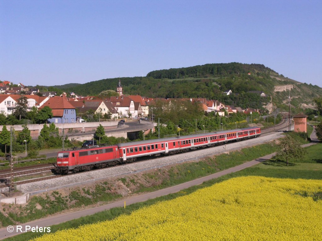 111 203 verlsst Retzbach-Zellingen mit einer RB Wrzburg. 10.05.08