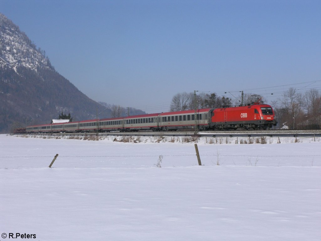 1116 011 zieht bei Niederaudorf ein EC. 16.02.10