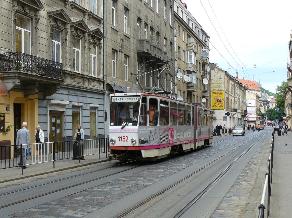 1152 Vul. Doposhenka Lviv 12-06-2011.