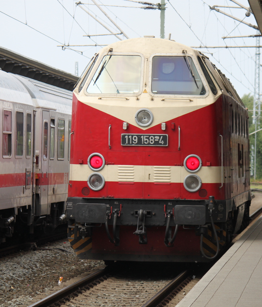 119 158-4 als Leerfahrt von Rostock Hbf nach Rostock-Bramow bei der Durchfahrt im Rostocker Hbf.10.08.2013