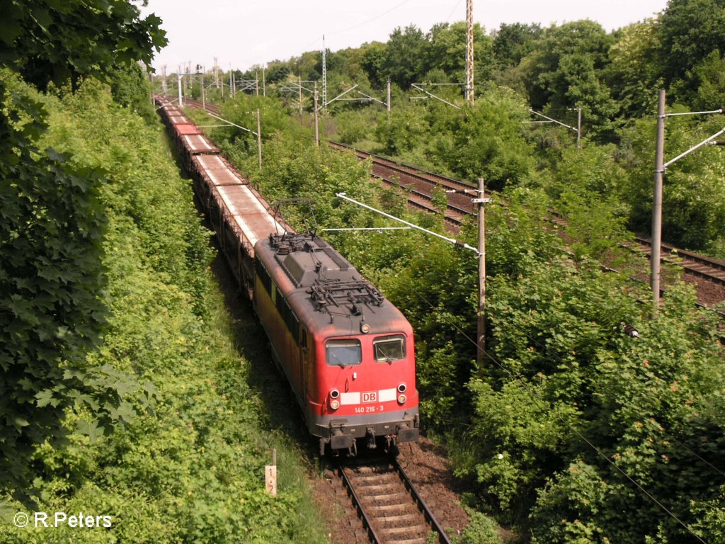 140 216-3 verlsst Frankfurt/Oder mit ein leeren Autozug. 24.05.08