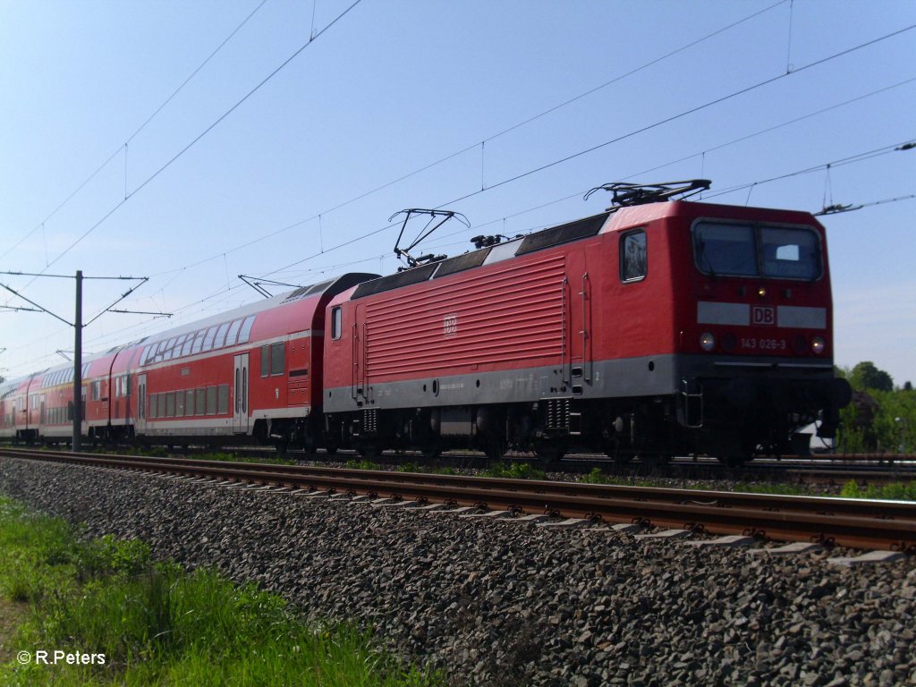 143 026-3 verlie Schkeuditz mit der S10 leipzig. 05.05.10