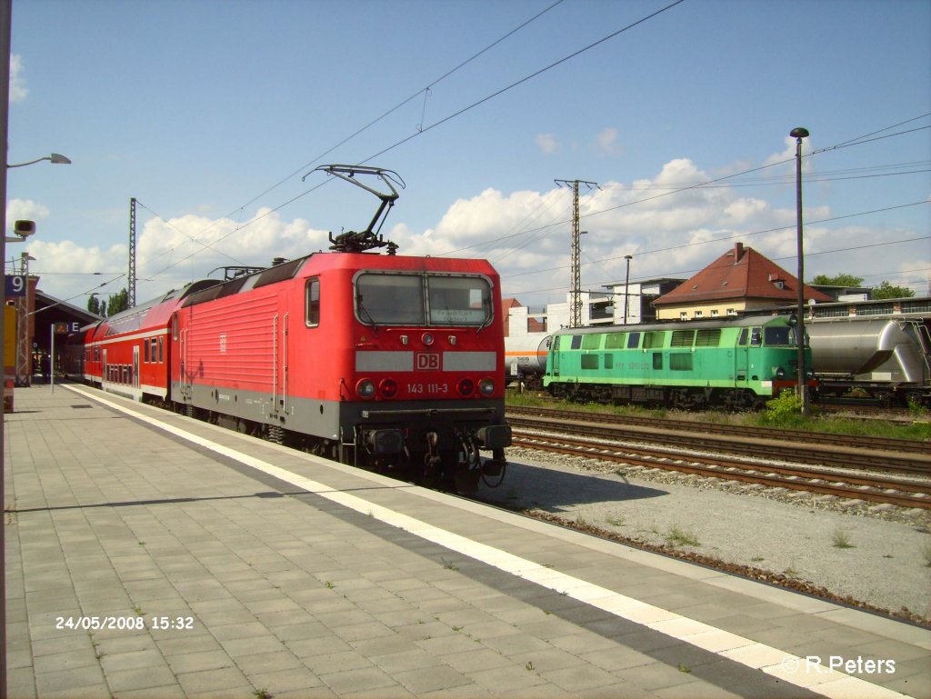 143 11-3 erreicht Frankfurt/oder mit gleich namiger Rb auf Gleis 9. 24.05.08