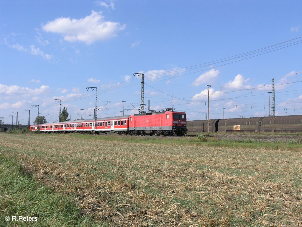 143 265-7 verlsst Regensburg mit der RB 32175 Plattling. 27.08.09
