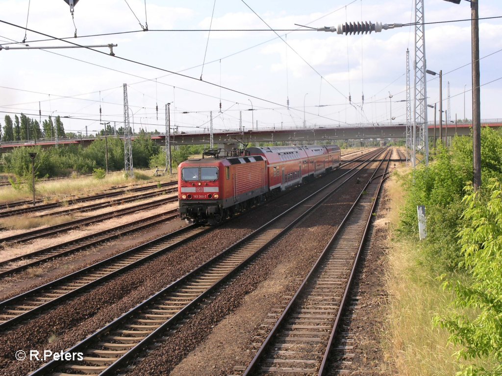 143 300-2 auf dem Rckweg mit RB 11 Cottbus in Eisenhttenstadt. 06.06.08