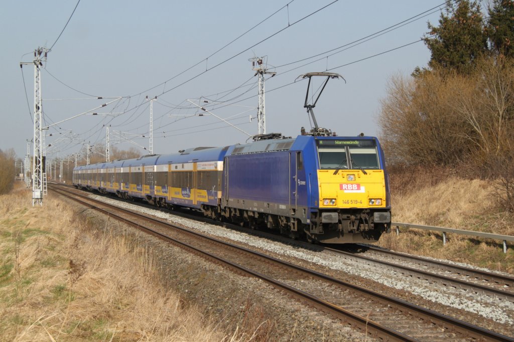 146 519-4 mit InterConnex 68903 von Leipzig Hbf nach Warnemnde bei der Durchfahrt in Sildemow.16.03.2012