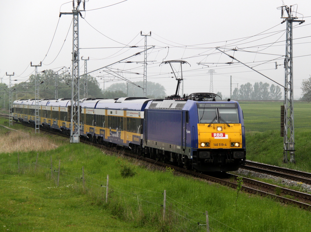146 519-4 mit InterConnex 68904 von Warnemnde nach Leipzig Hbf bei der Durchfahrt am 19.05.2013 in Sildemow.