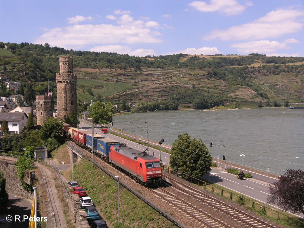 152 147-5 erreicht Oberwesel mit ein LKW-walter nach Sden. 24.07.08