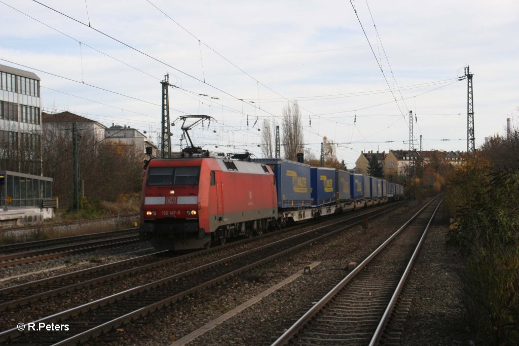 152 147-5 mit dem LKW-Walter am Heimeranplatz in Mnchen. 04.11.10