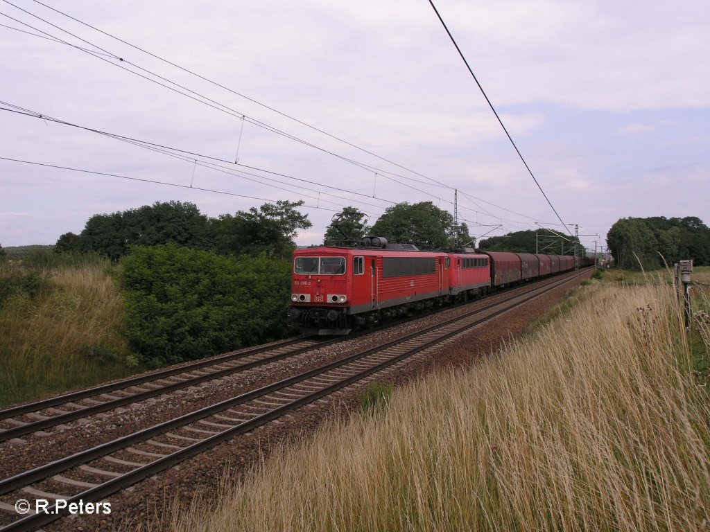 155 086-2 und ein 140 ziehen gemischten Gterzug bei Jacobsdorf(Markt). 19.07.08