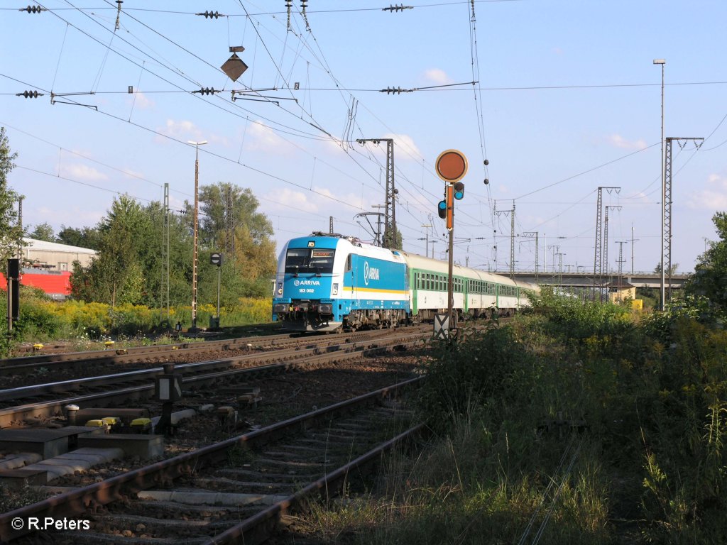 183 002 zieht bei Regensburg Ost den ALX37982 nach Hof. 27.08.09
