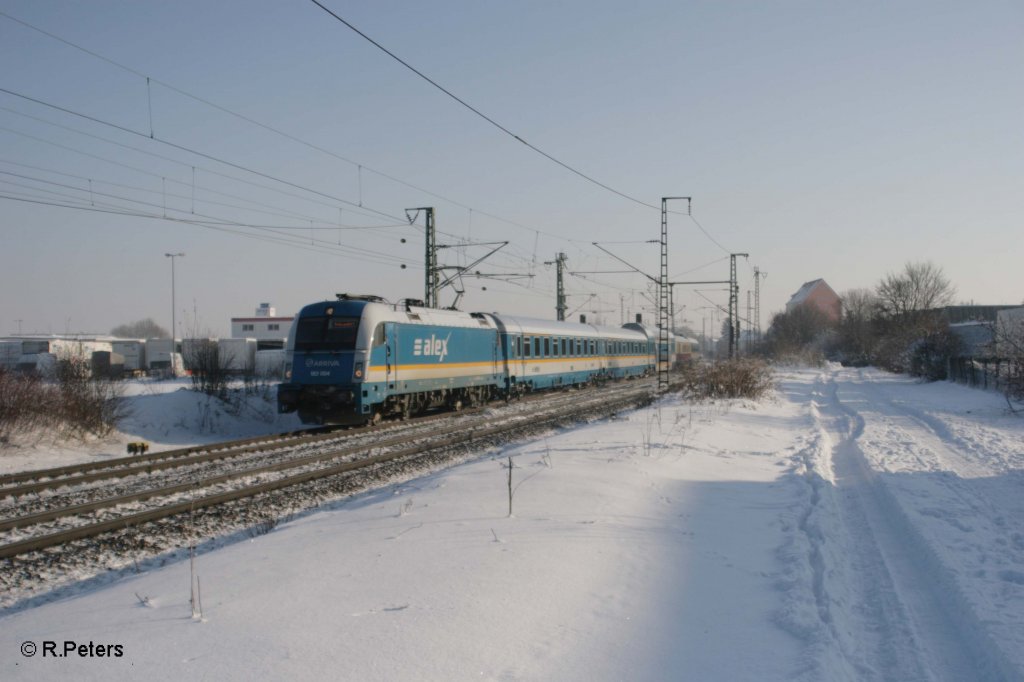 183 004 mit dem ALX84108 nach Schwandorf in Obertraubling. 30.12.10
