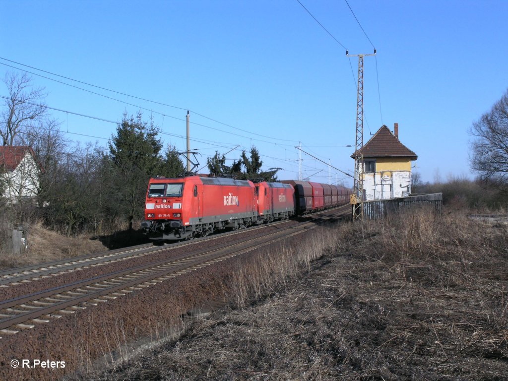 185 176-5 mit 163 und Kohlezug bei Frankfurt/Oder Nuhnen. 07.03.11