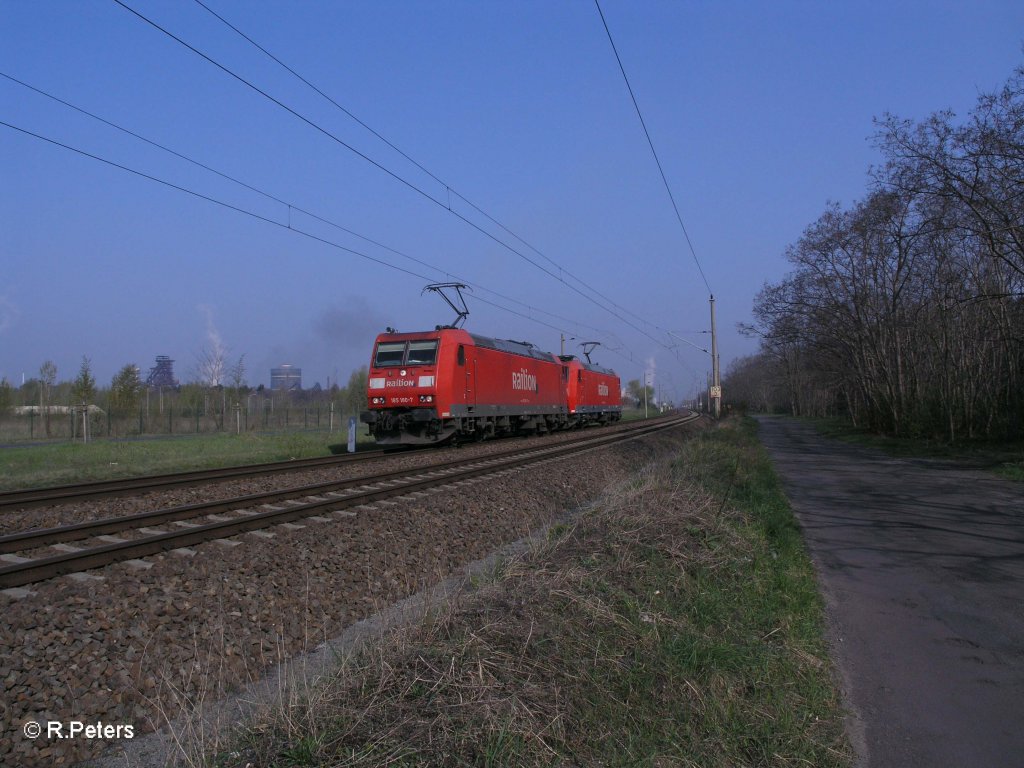 185 180-7 und 185 185 kurz vor Eisenhttenstadt. 18.04.11