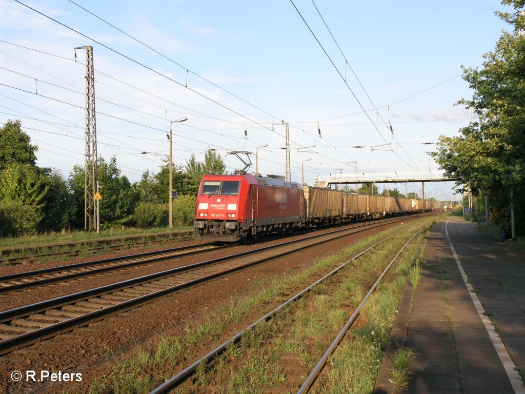 185 247-4 erreicht Saamund mit ein Container/Kohlezug. 17.08.08