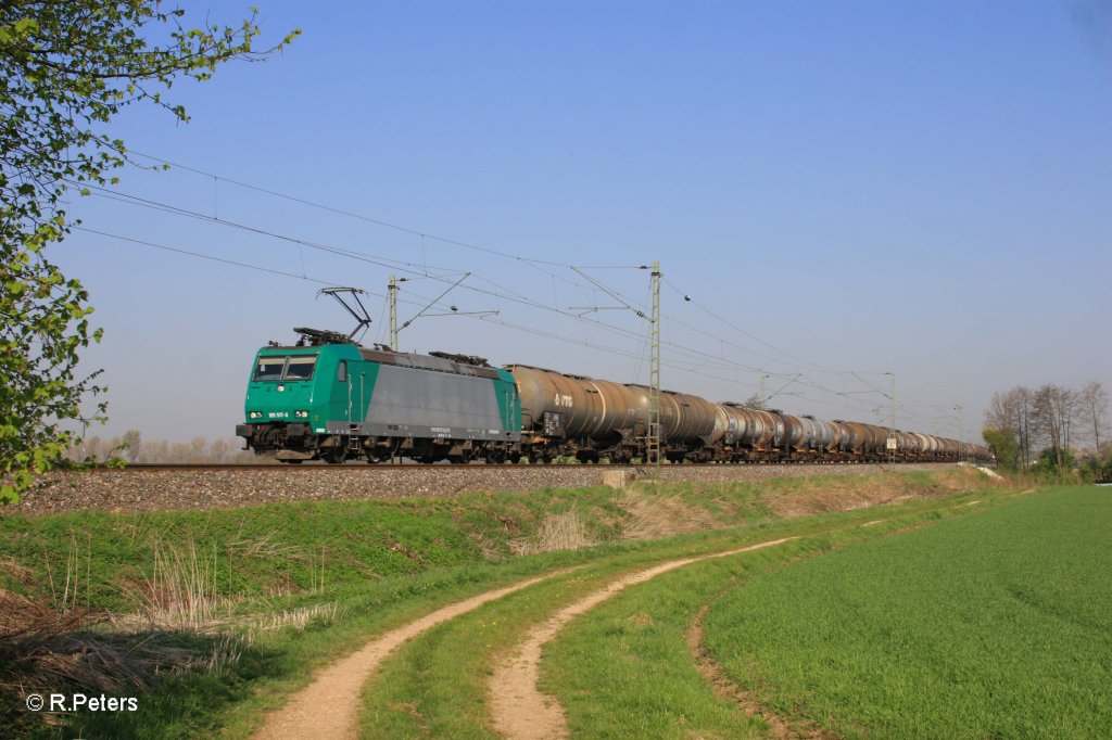 185 517-0 mit Kesselzug bei Moosham. 21.04.11