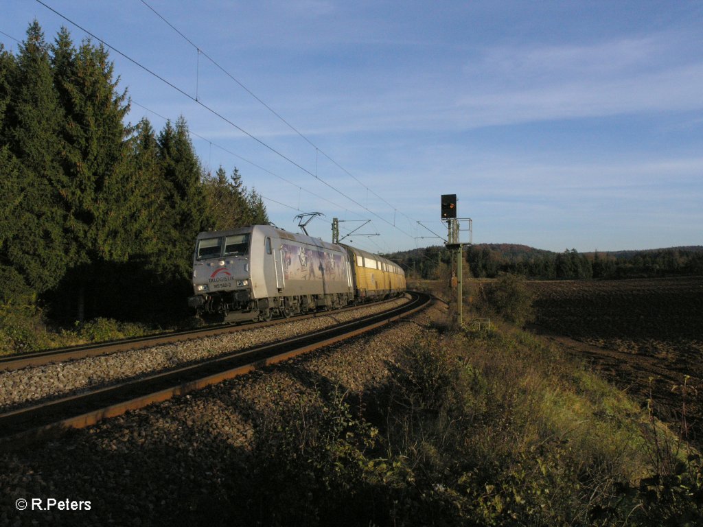 185 540-2 mit BMW-Zug bei Wilmersdorf. 29.10.10