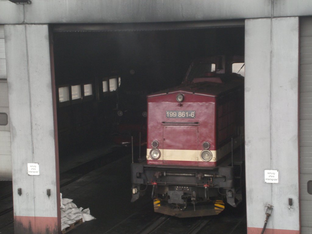 199 861-6 stand im Lokschuppen von Wernigerode