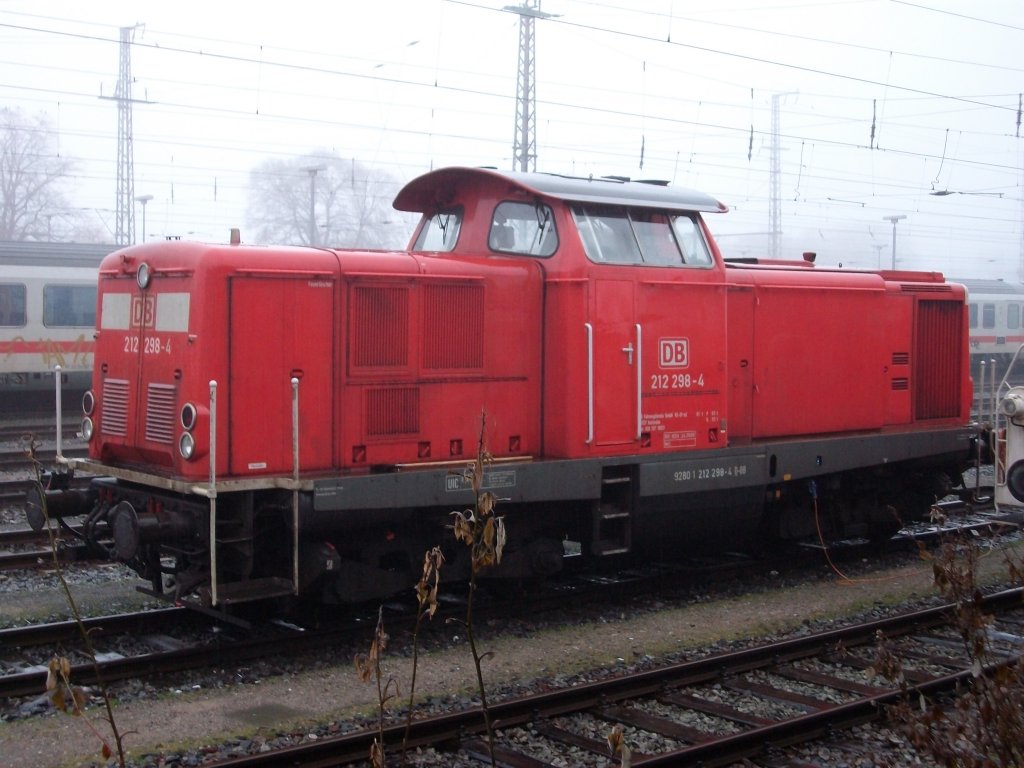 212 298 von DB-Fahrwegdienste am 14.Januar 2011 in Stralsund.