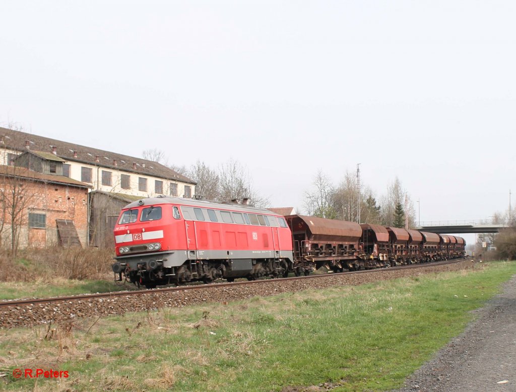 218 272-3 verlsst Wiesau mit dem 92637 Schotterzug nach Weiden. 22.04.13