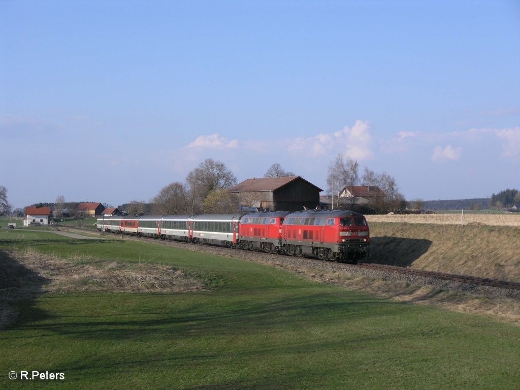 218 416-9 ziehen bei Aichstetten den EC192 nach Zrich. 07.04.09
