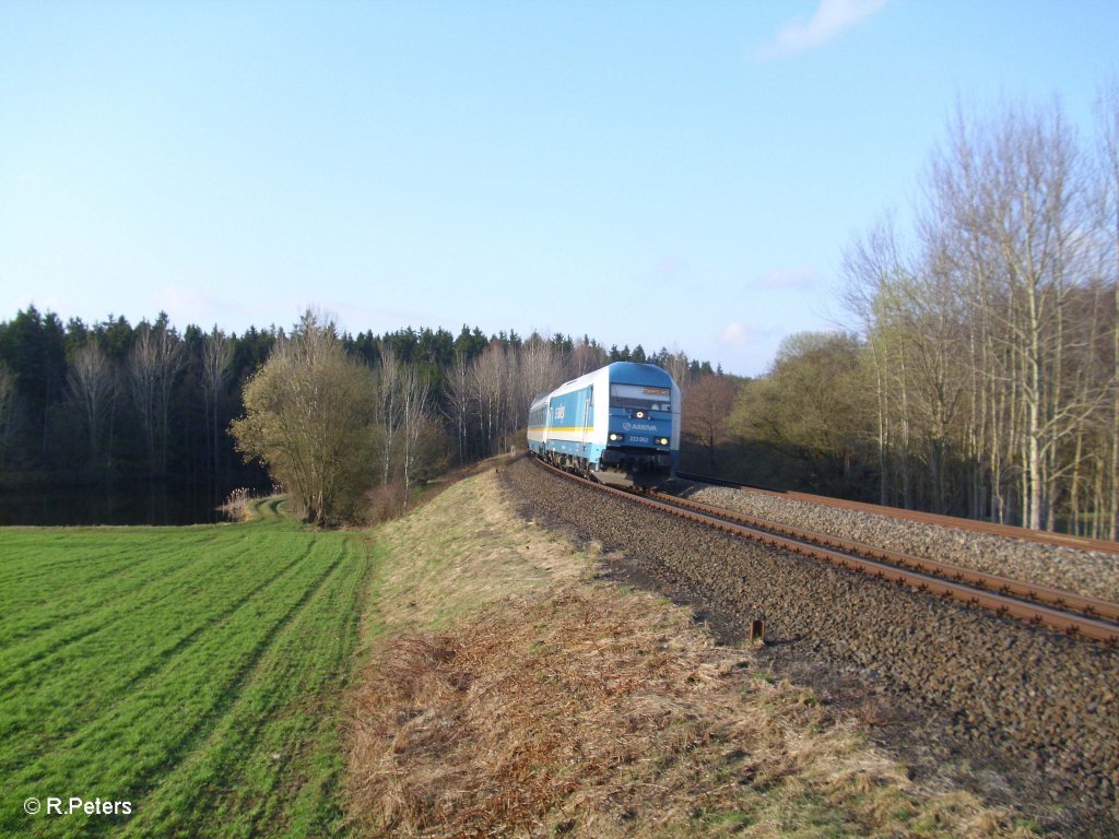 223 062 zieht bei Oberteich den ALX84121 nach Mnchen. 04.04.11