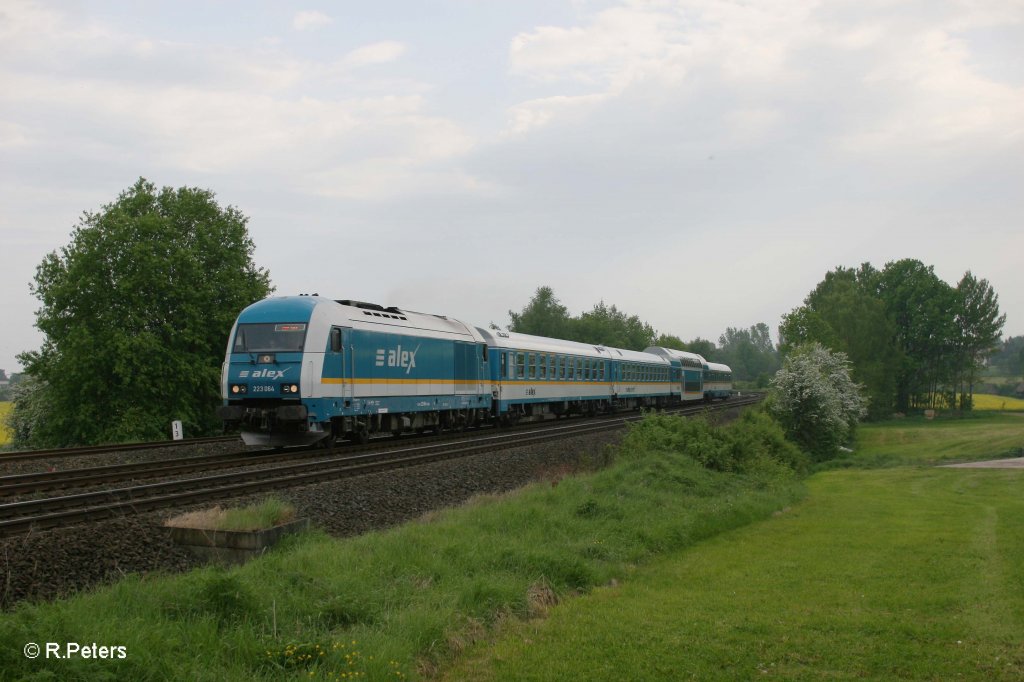 223 064 mit dem ALX84110 nach Hof bei Schnfeld. 22.05.12