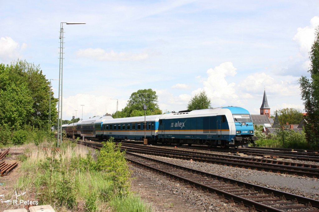 223 068 verlsst Marktredwitz als ALX84115 Hof - Mnchen. 11.05.12