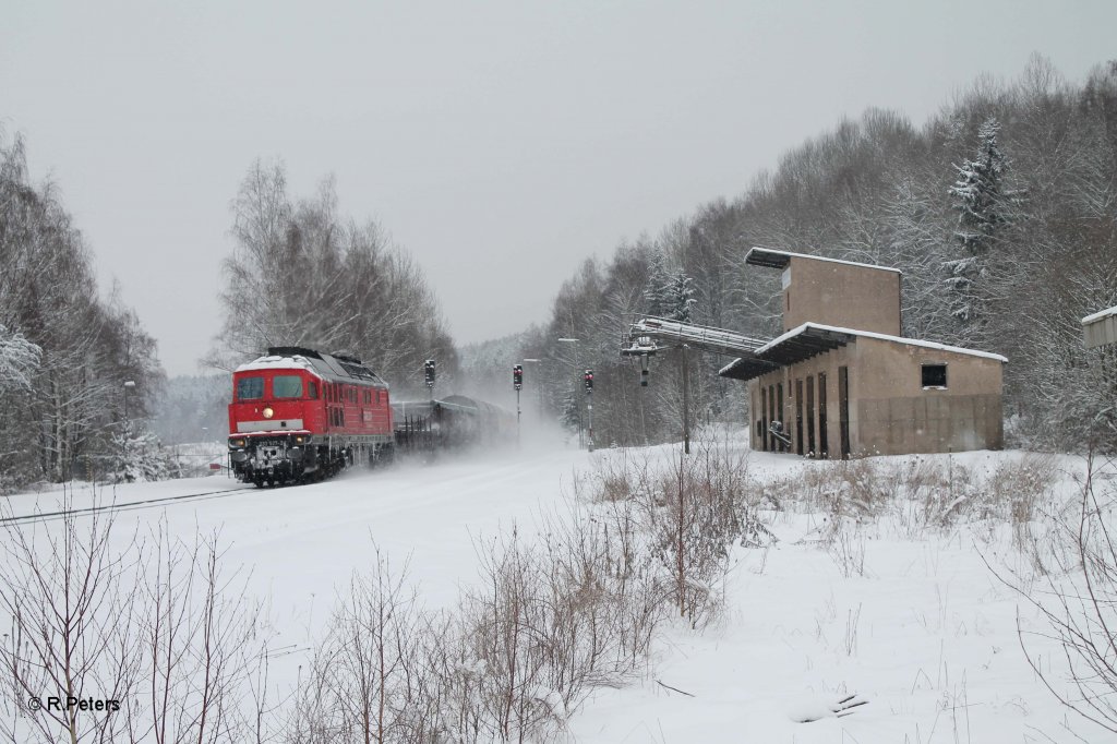 232 527-2 mit dem 45362 Cheb - Nrnberg in Arzberg. 24.02.13