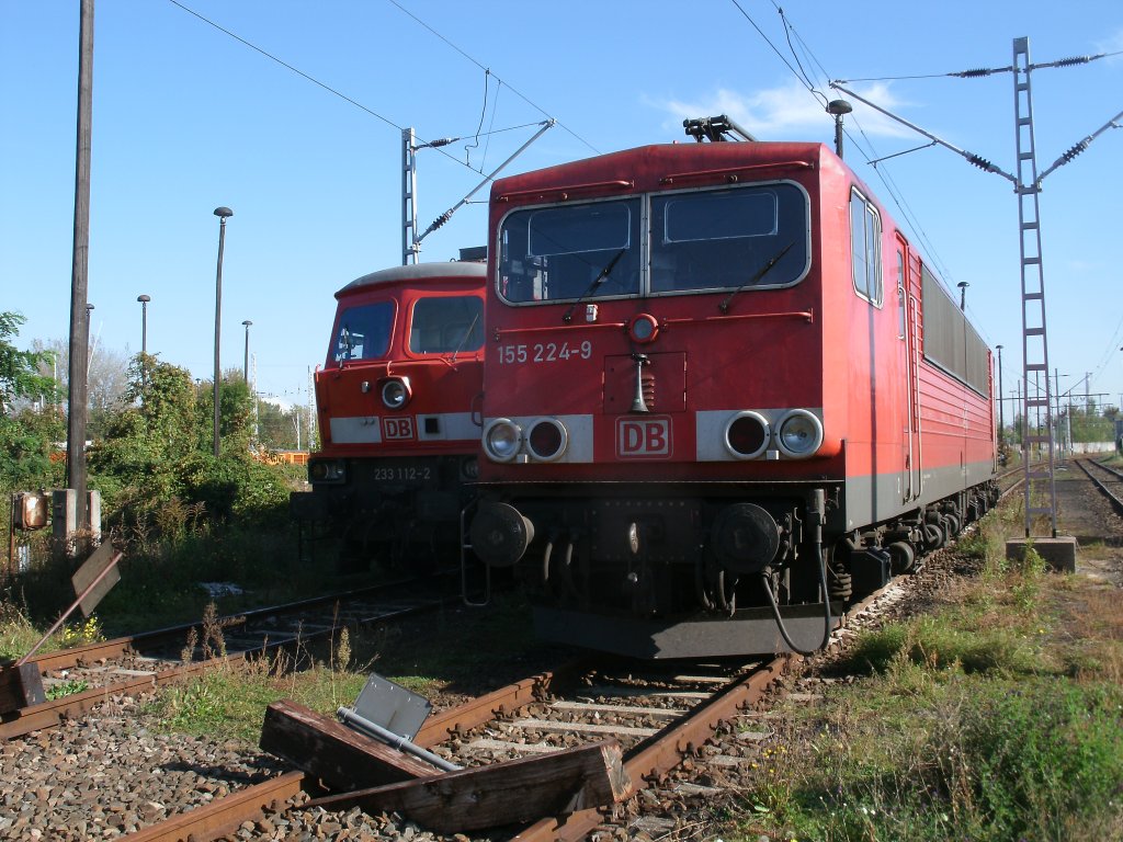 233 112 und 155 224,am 01.Oktober 2011,in der Einsatzstelle Berlin Lichtenberg.