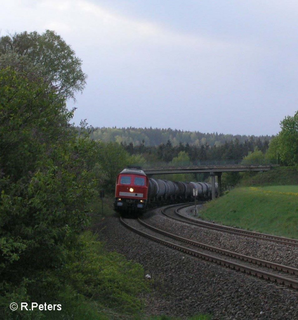 233 mit Kesselzug bei Oberteich. 04.05.11