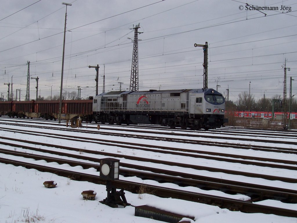 250 003 TXLOGISTIK am 31.01.2005 in MOR (M�nchen Ost Rangierbahnhof)