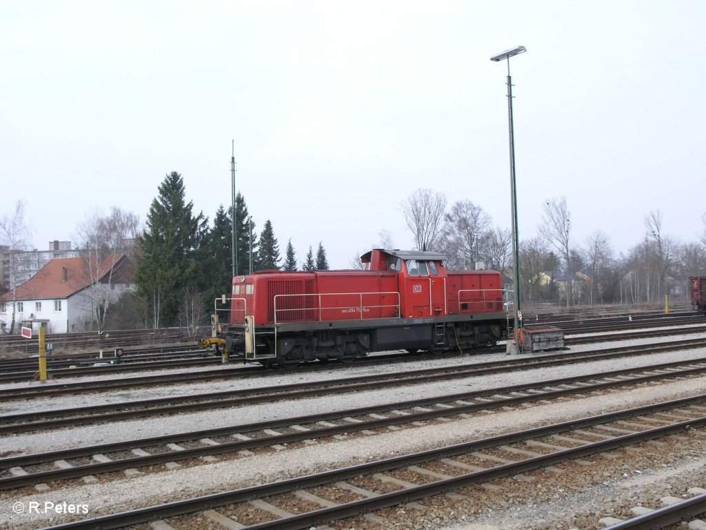 294 712-5 steht in Buchloe und wartet auf neue Arbeit. 04.04.09